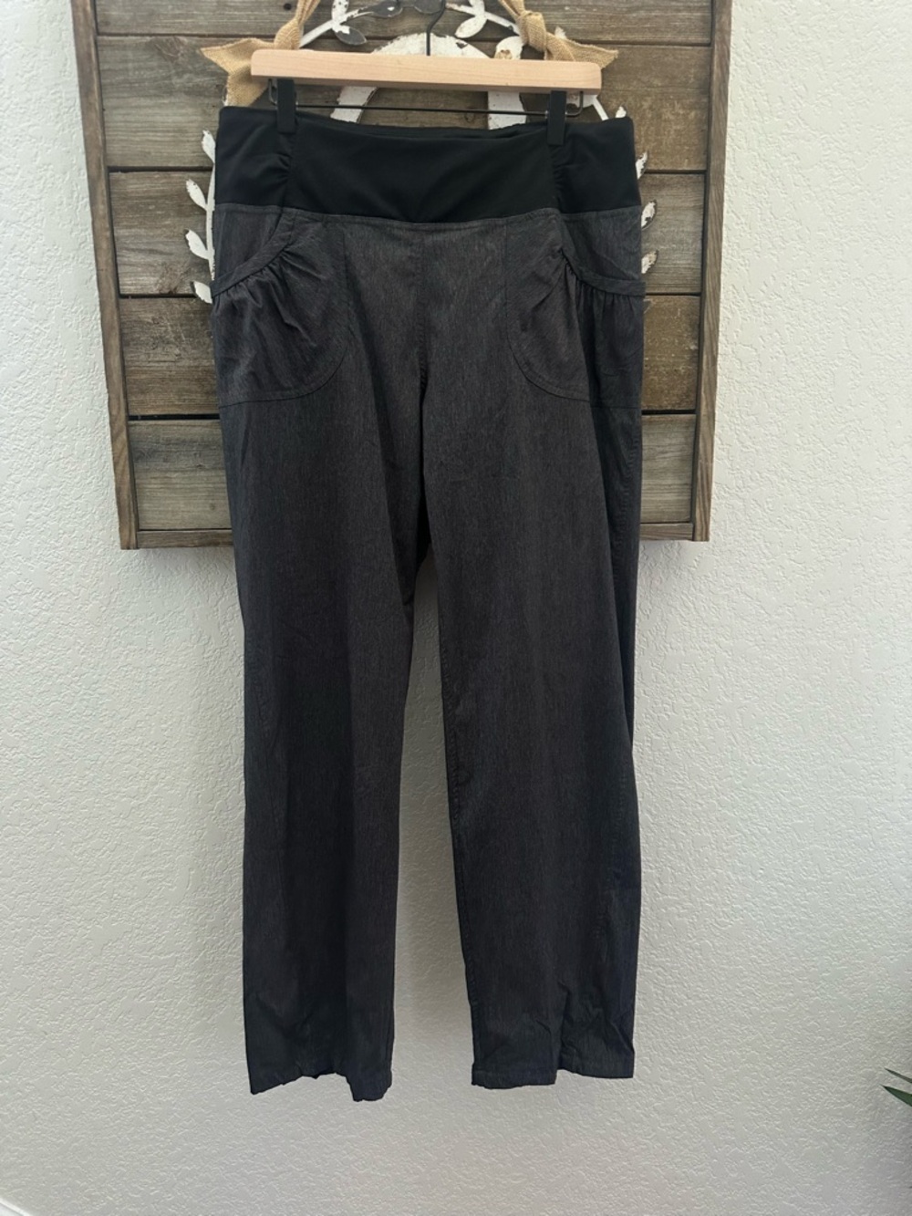 Prana Summit Black & Gray Pull-On Pants w/ Pocket Detail Hiking Outdoor size XL